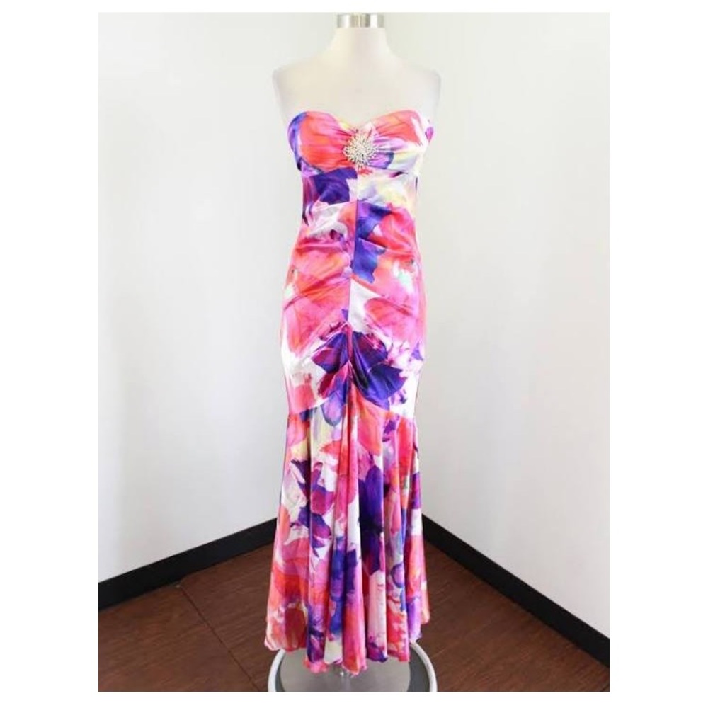 Cache prom/formal dress
